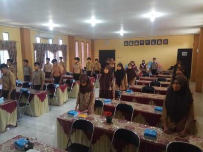 GIAT PRAMUKA : PENERIMAAN TAMU AMBALAN SMA NEGERI 4 PALU